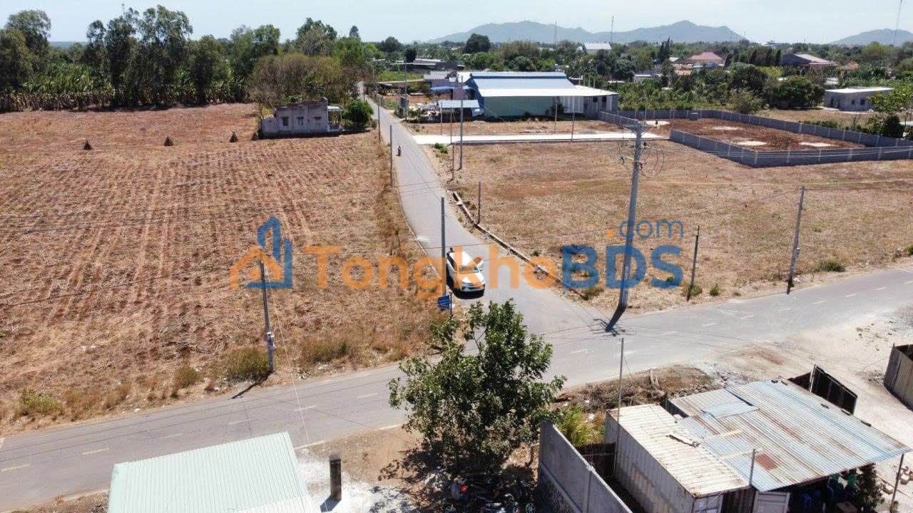 Đất nền Đất Đỏ 5.754m² hai mặt tiền - Sổ đỏ chính chủ