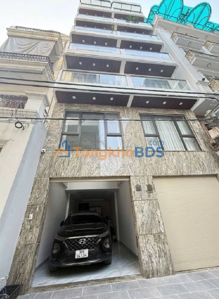 Nhà phố Long Biên 30m² 9.7 tỷ - Ô tô vào nhà