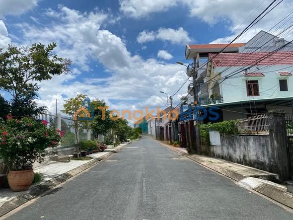 Đất nền Lê Văn Việt Thủ Đức 120m² 8 tỷ - Sổ đỏ chính chủ