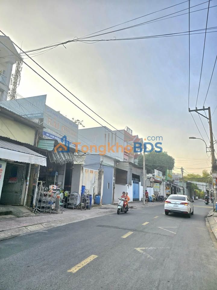 Nhà phố Q9 đường 138 138m² 12 tỷ - Mặt tiền kinh doanh sầm uất