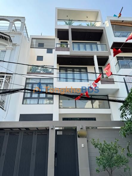 Townhouse Dương Quảng Hàm 133m² 29.5 tỷ - Sẵn ở ngay