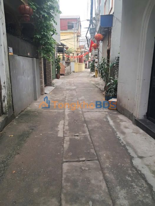 Bán đất Tứ Hiệp Thanh Trì 52m² - Ngõ thông, ô tô vào đất, hơn 10 tỷ