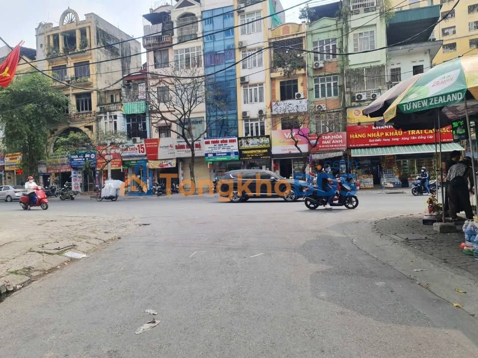 Nhà Phùng Hưng 41m² giá 9,35 tỷ - Sẵn sàng ở ngay