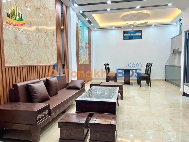 Nhà 3 Tầng Mới Xây Mặt Tiền 5.8m Phố Phúc Thành, Ninh Bình - 68.8m²