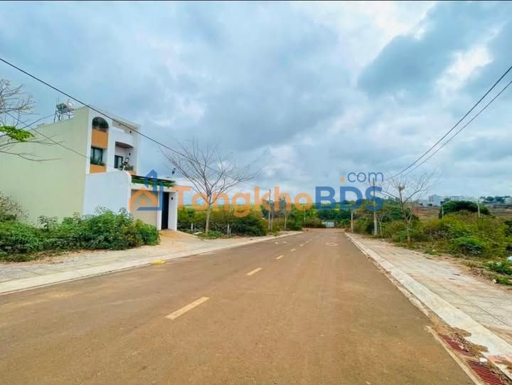 Bán đất đường Cô Bắc, Pleiku 125m² Hướng Bắc - Sổ hồng sẵn