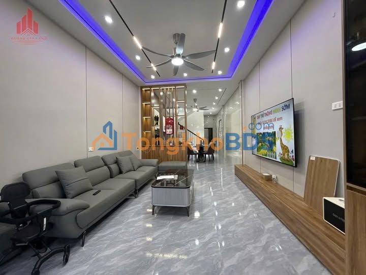 Nhà 2 tầng Hưng Lộc Vinh 98m² thỏa thuận - Full nội thất
