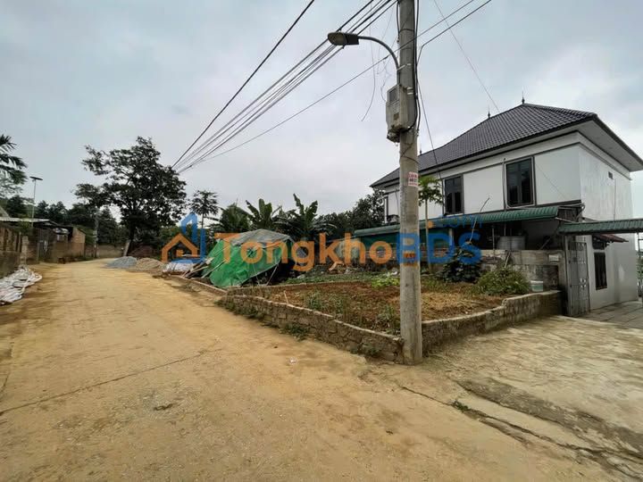 Đất nền 40.9m² trục chính Sơn Đồng, Chương Mỹ - Giá 2.x tỷ