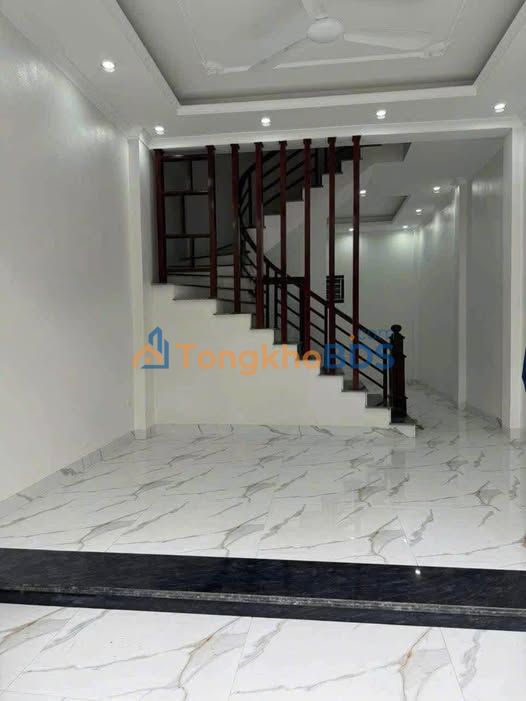 Nhà 3 Tầng Vị Xuyên, Nam Định 45m² - Ngõ Nông, Trung Tâm, Giá Tốt