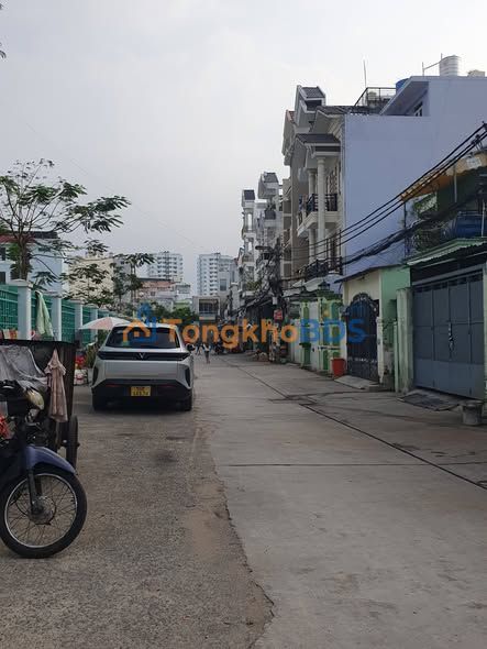 Bán Đất Bình Chánh 87m² - Hẻm 10m, Tỉnh Lộ 10, Giá 8.7 Tỷ