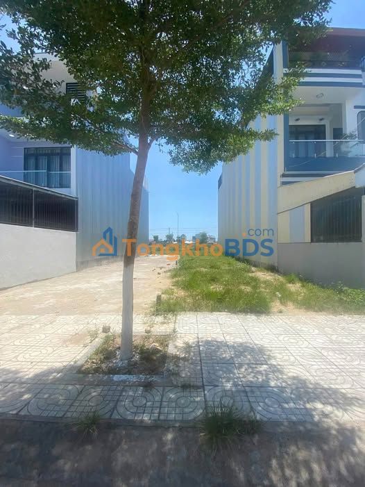 Đất nền Vườn Sùi Bình Sơn 120m² - Sổ đỏ sẵn sàng, giá chỉ 8xx triệu