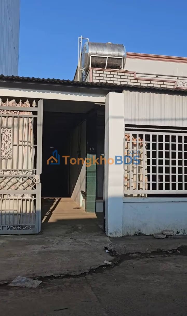 Nhà Âu Cơ Ea Kar 190m² 3,8 tỷ - Giá tốt hiếm có