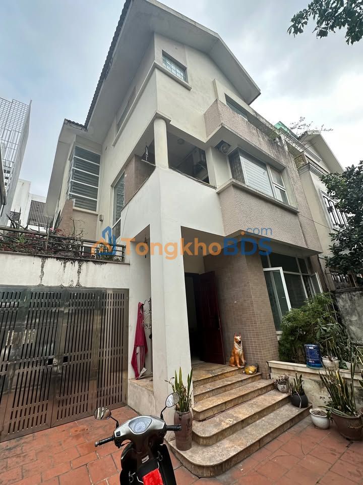 Cho thuê biệt thự KDT Văn Phú, Hà Đông - 200m², 6PN, 25 triệu/tháng