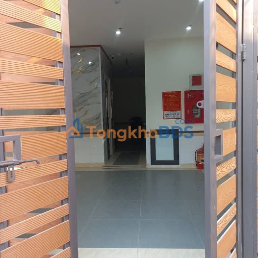 Nhà Lô Góc 5 Tầng Thang Máy Tây Mỗ - Dòng Tiền 11 Tỷ/Tháng