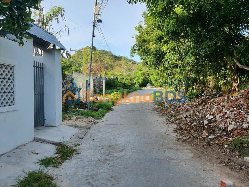 Nhà Long Hải Sẵn Ở, Cách Biển 950m - Giá Chỉ 3.2 Triệu/Tháng