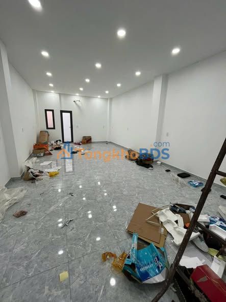 Cho thuê nhà mặt tiền nội bộ 100m² P.Tân Phú - 20 Triệu/tháng