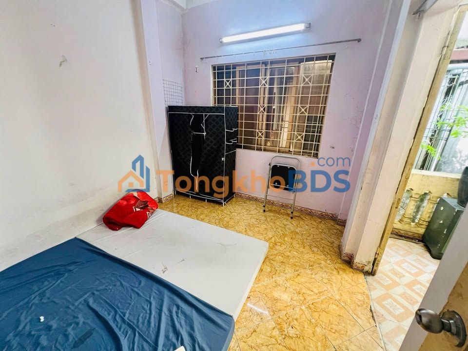 Nhà Ngõ Giếng Mứt Hoàng Mai 32m² 11 triệu - Sẵn sàng ở ngay