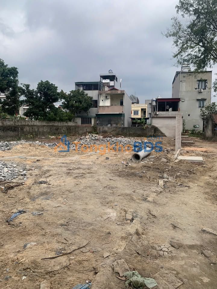 Bán đất 98.3m² trung tâm Uông Bí - Sổ đỏ thổ cư, vuông vắn