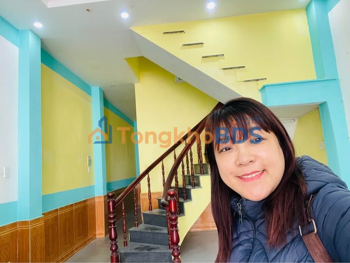 Nhà 3 Tầng Mặt Tiền Ngô Quyền, Đà Nẵng - Kinh Doanh Đa Ngành 20 Triệu/Tháng