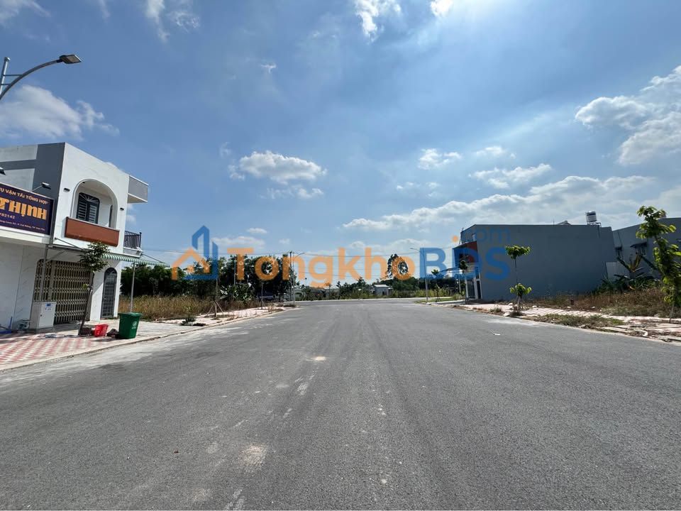 Đất nền Hồng Loan 5C Cần Thơ 180m² - Sổ đỏ chính chủ