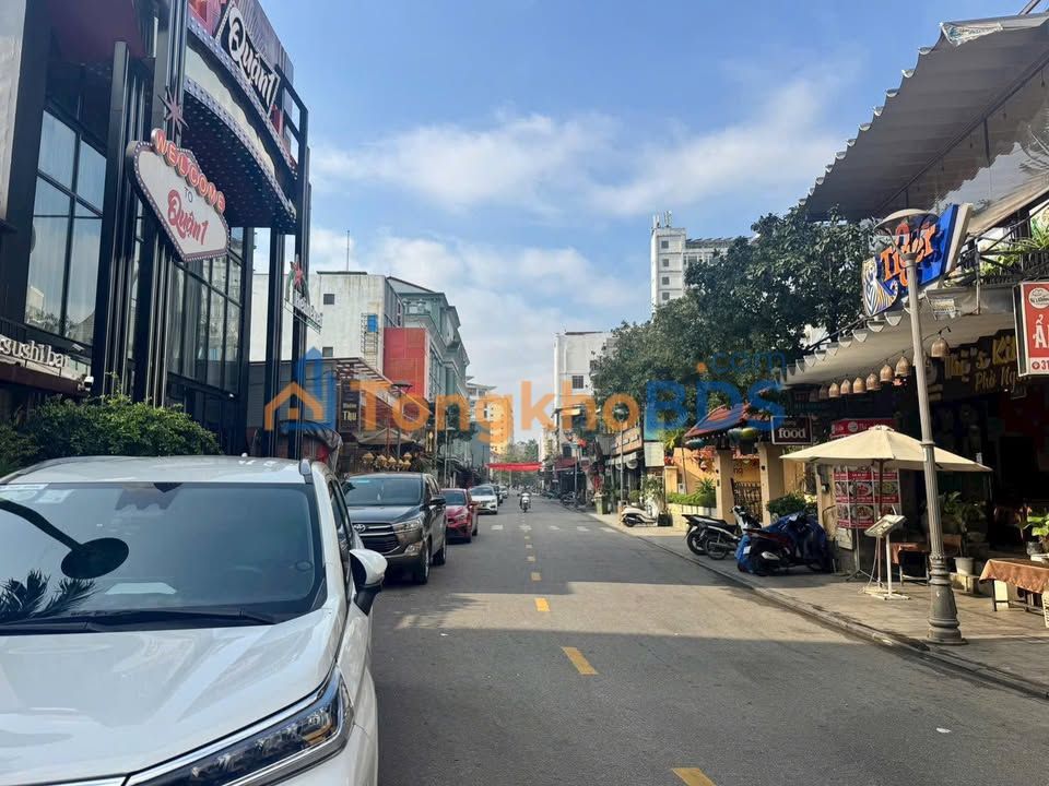 Nhà Mặt Tiền Phố Tây, Huế - 115m² Hướng Tây Giá 2x Tỷ