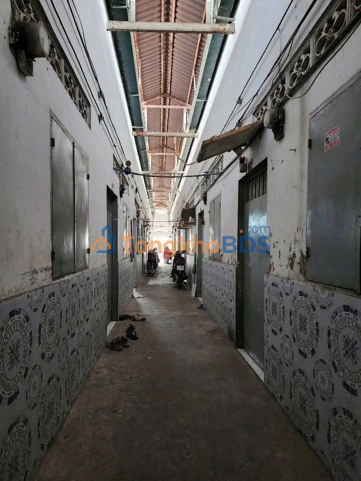 Nhà riêng Bà Điểm Hóc Môn 270m² giá 13,5 tỷ - Chính chủ bán gấp