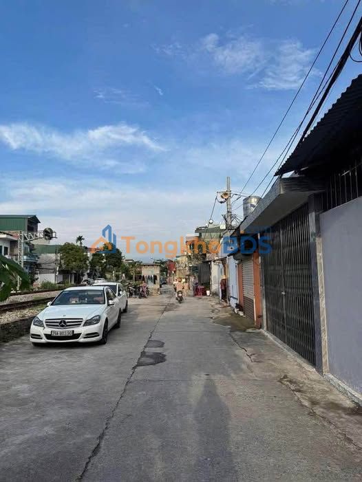 Bán Đất Tặng Nhà 2 Tầng Mặt Phố Cựu Khê, Hải Dương - 75m² - 2 Tỷ