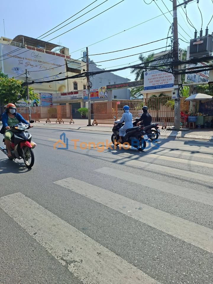 Nhà Nguyễn Ảnh Thủ Hóc Môn 50m² 4 tỷ - Chính chủ bán