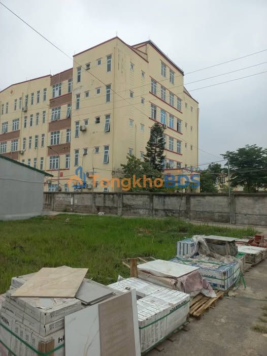 Bán Gấp Đất Giãn Dân 80m² Phúc Thọ - Sát BV Huyện, Giá 4 Tỷ X