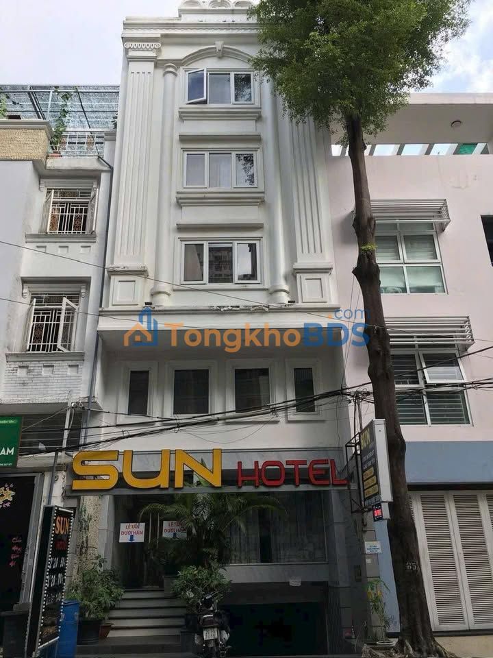 Khách sạn Bình Chánh 120m² giá 33 tỷ - Cho thuê ngay