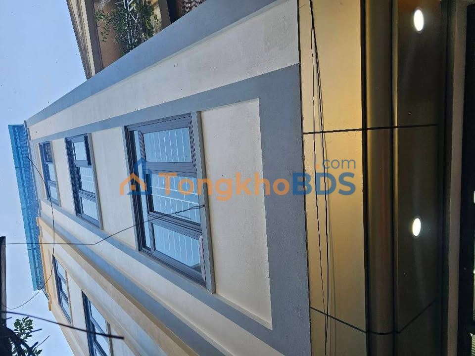 Nhà Giáp Bát 39m² giá 11 tỷ - Chính chủ bán gấp