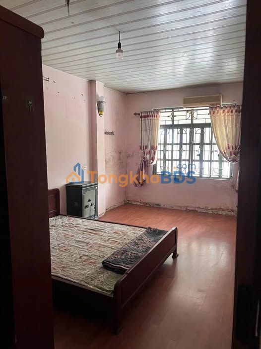 Nhà 4 Tầng Mặt Tiền Mê Linh, Vĩnh Yên - Giá 7 Triệu/Tháng