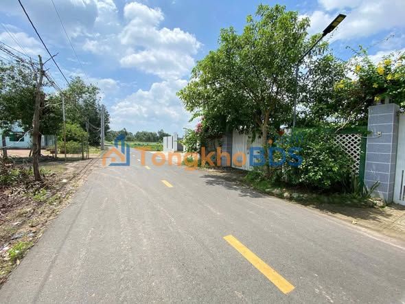 Bán Đất Vườn Nghỉ Dưỡng 963m² Mặt Tiền Nguyễn Huệ, Đất Đỏ - Giá Tốt