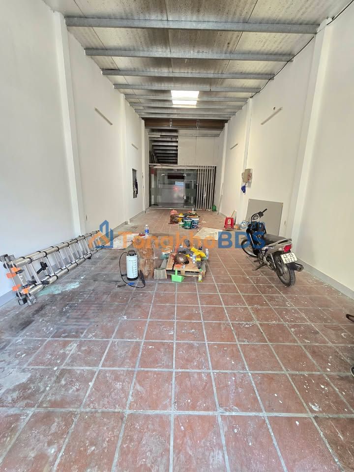 Nhà mặt tiền Hòa Minh 125m² 10 triệu - Ô tô vào nhà