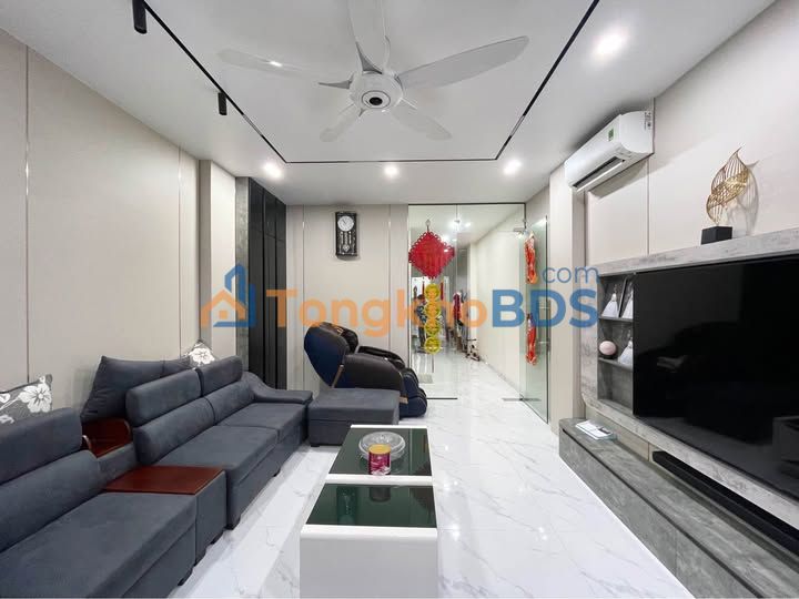 Nhà Lê Lợi Ngô Quyền 85m² 13.5 tỷ - Ô tô vào nhà