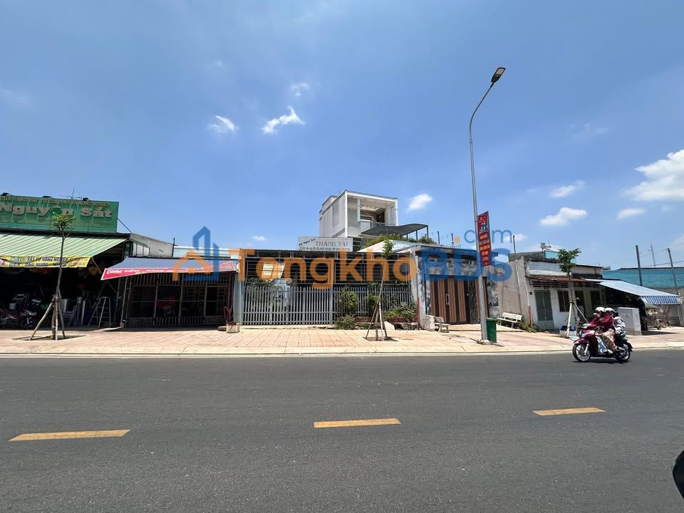 Đất nền Long Khánh 306m2 giá 9.5 tỷ - Sổ đỏ chính chủ