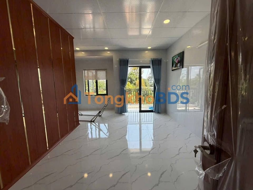 Nhà 1 Trệt 1 Lầu Trung Tâm Đất Đỏ - 114m² Full Nội Thất, Giá Tốt