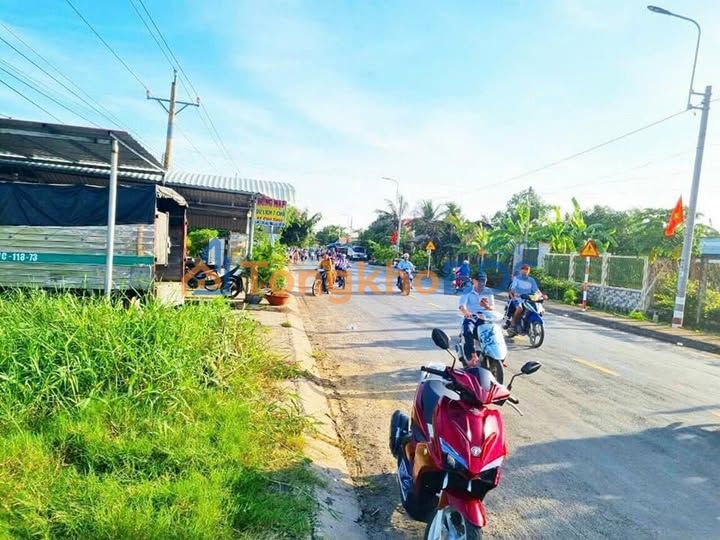 Đất nền Nhựt Ninh DT832 191m² 1,35 tỷ - Sổ đỏ chính chủ