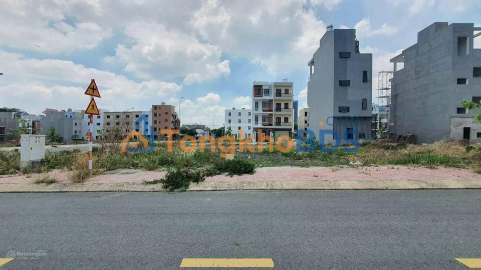 Đất thổ cư Phú Hồng Thịnh 10 Dĩ An 100m² 1.75 tỷ - Sổ hồng sẵn