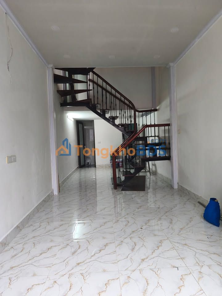 Nhà riêng Lĩnh Nam 30m² 4.5 tỷ - Ô tô vào tận nhà