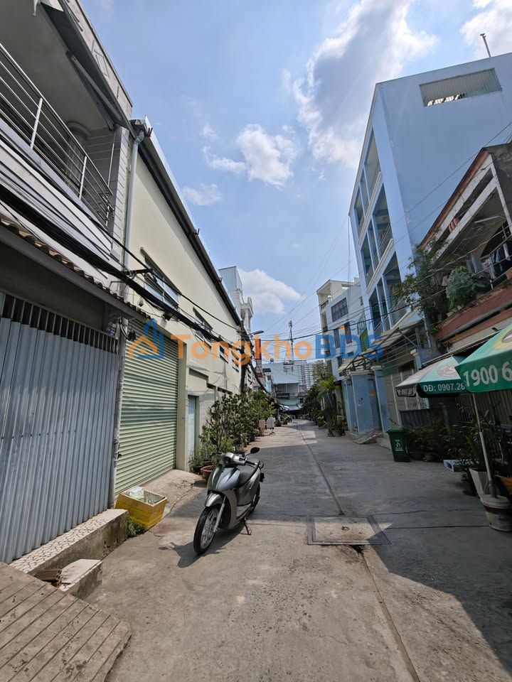 Nhà riêng Gò Xoài Tân Phú 40m² 4 tỷ - Ô tô vào tận nhà