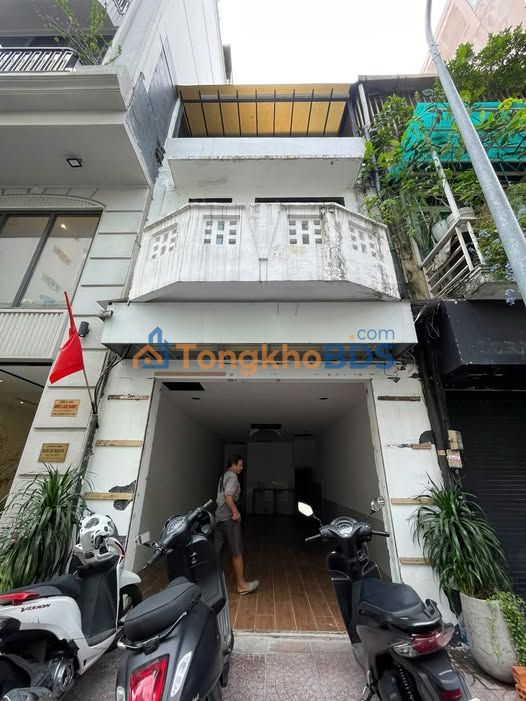 Nhà mặt tiền Đặng Thị Nhu Q1 64m² 75 triệu - Kinh doanh đỉnh