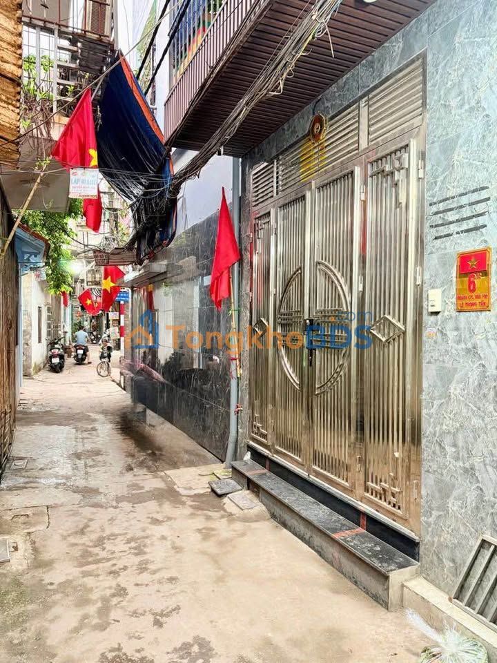 Bán nhà phố Lê Trọng Tấn 50m² 3 tầng - Ngõ rộng, ô tô gần
