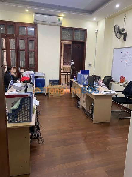 Cho thuê nhà 5 tầng Khuất Duy Tiến, Thanh Xuân - Ngõ ô tô, 85m²