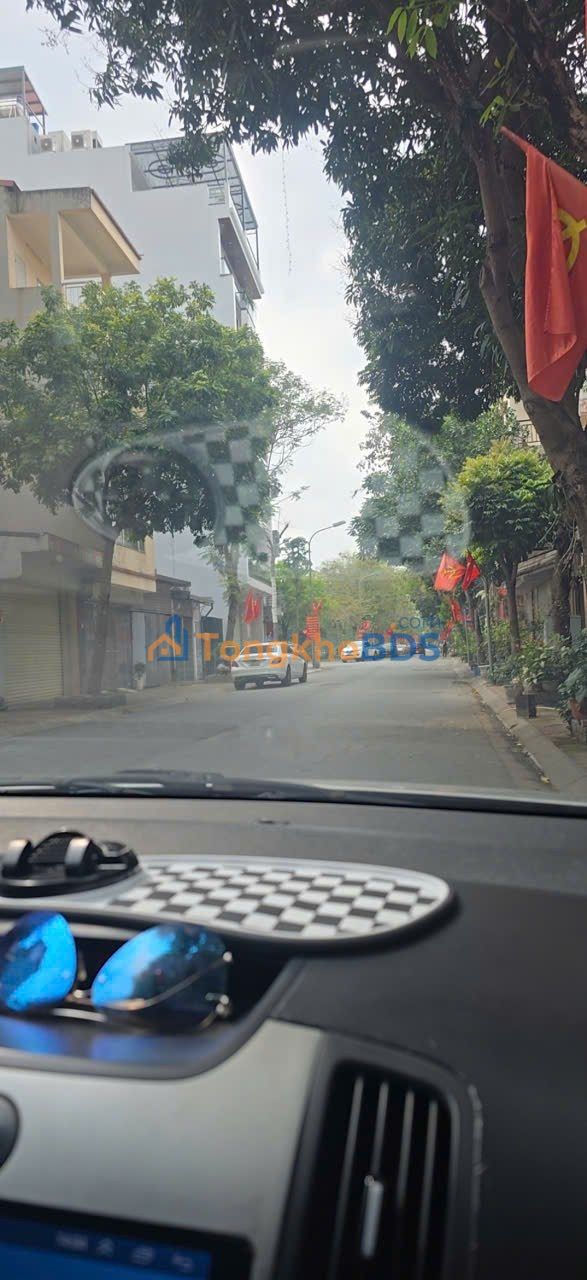 Bán đất Phường Bồ Đề, Long Biên 52.5m² - Kinh doanh tốt, ô tô tránh