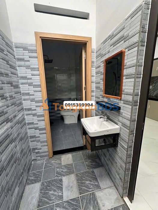 Nhà riêng Kinh Dinh 74m² giá 1.8 tỷ - Ô tô vào tận nhà