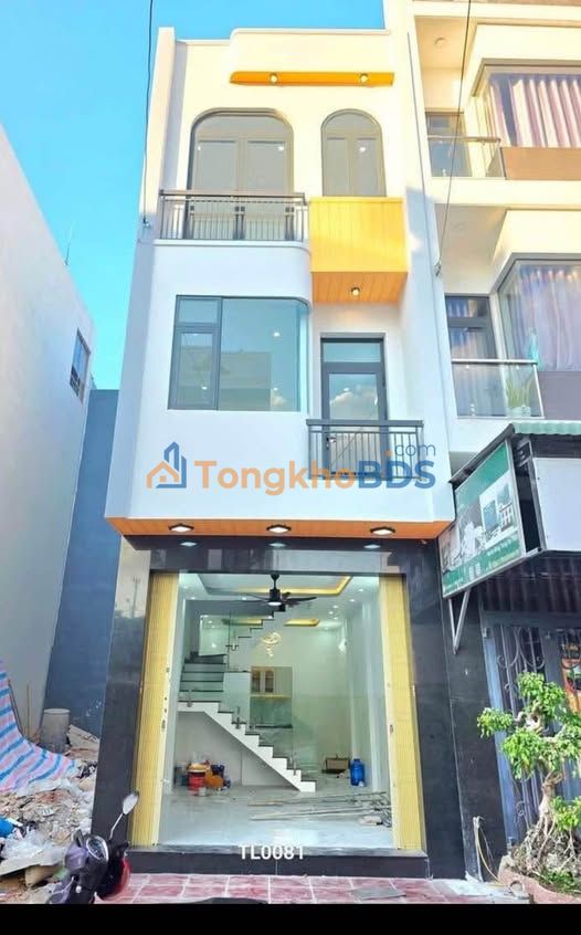 Nhà 3 Tầng 40m² Đường 12m, Quy Nhơn - Giá 3.6 Tỷ