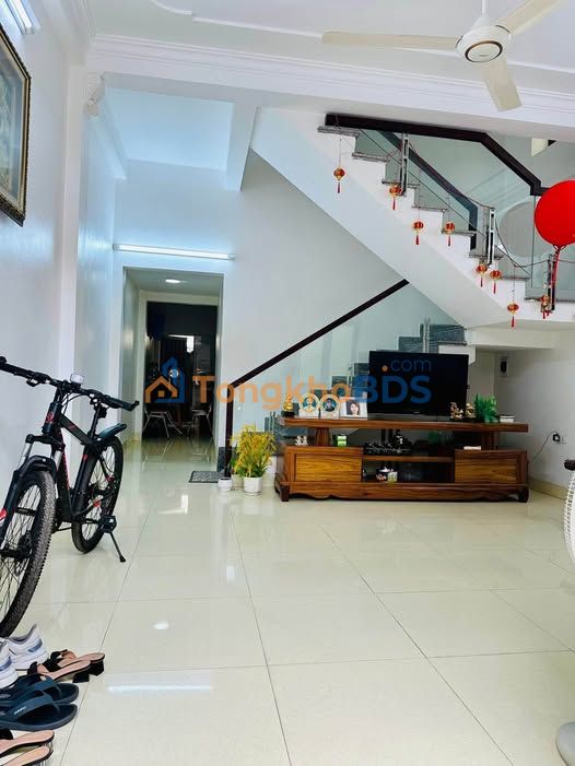 Nhà 60m² Hướng Đông Nam - Ngõ 20 Cao Xanh, Hạ Long - 2.6 Tỷ