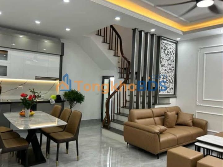 Nhà 33m² 5 tầng Thang máy, Ô tô đỗ cửa - Trung tâm Hà Đông, 11 tỷ