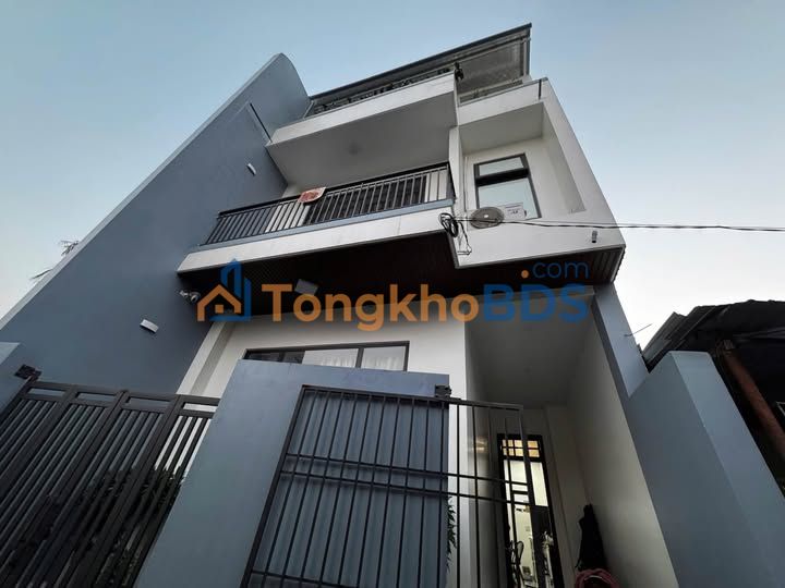 Nhà 3 Tầng Kiệt Ô Tô Thủy Vân - Sổ Hồng 90m² - Giá 2.4 Tỷ