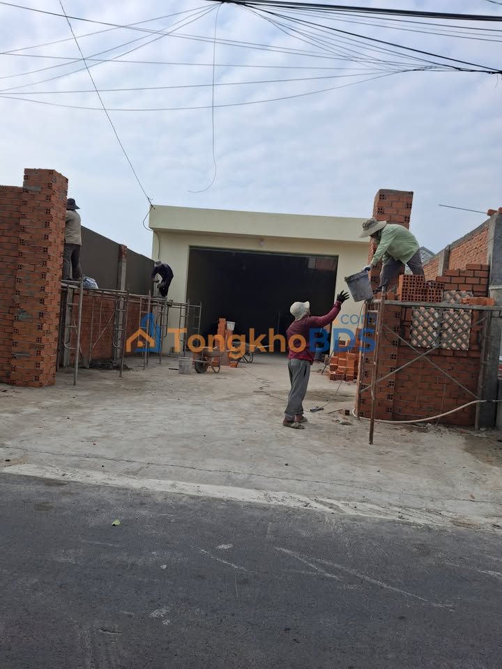 Kho cho thuê Phú Hòa Đông Củ Chi 304m² 12 triệu - Hoạt động ngay